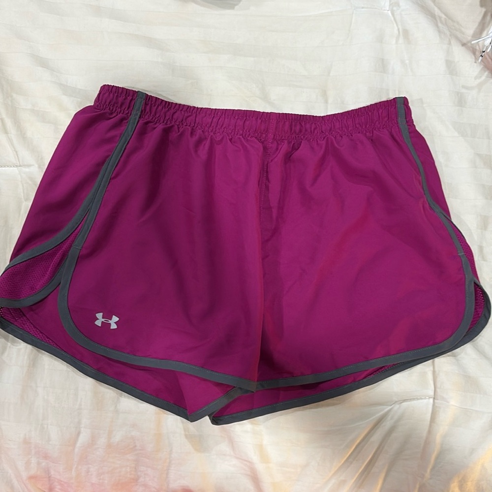 Under armour shorts - size medium